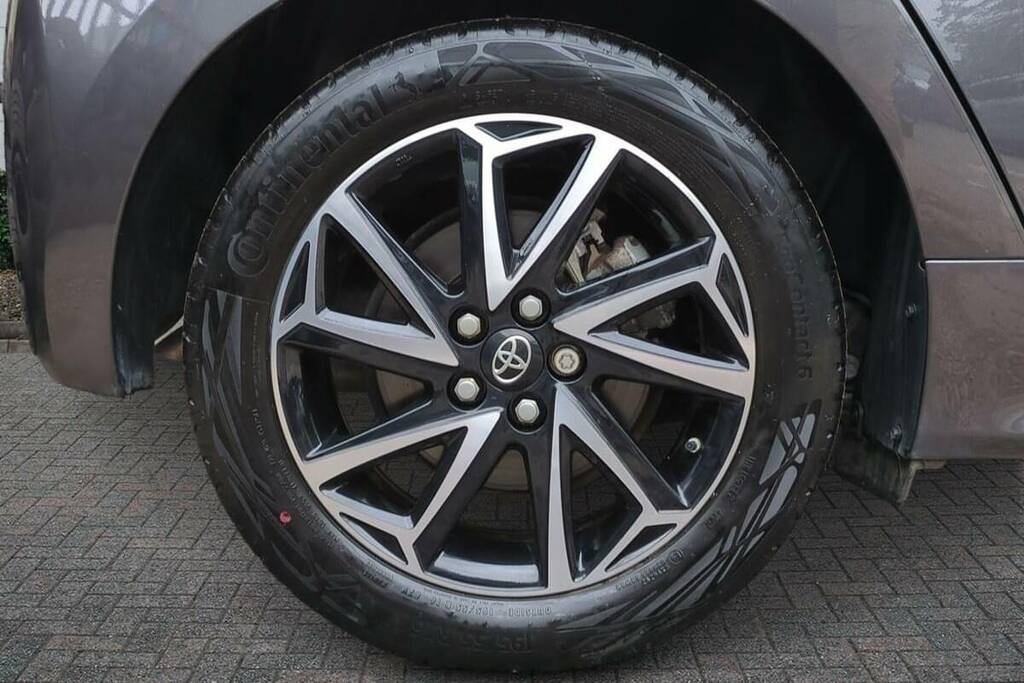 Toyota Yaris 1.5 Hybrid Design Cvt Grey #6