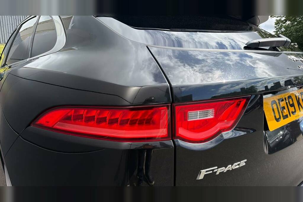 Jaguar F-Pace R-sport Awd Black #19