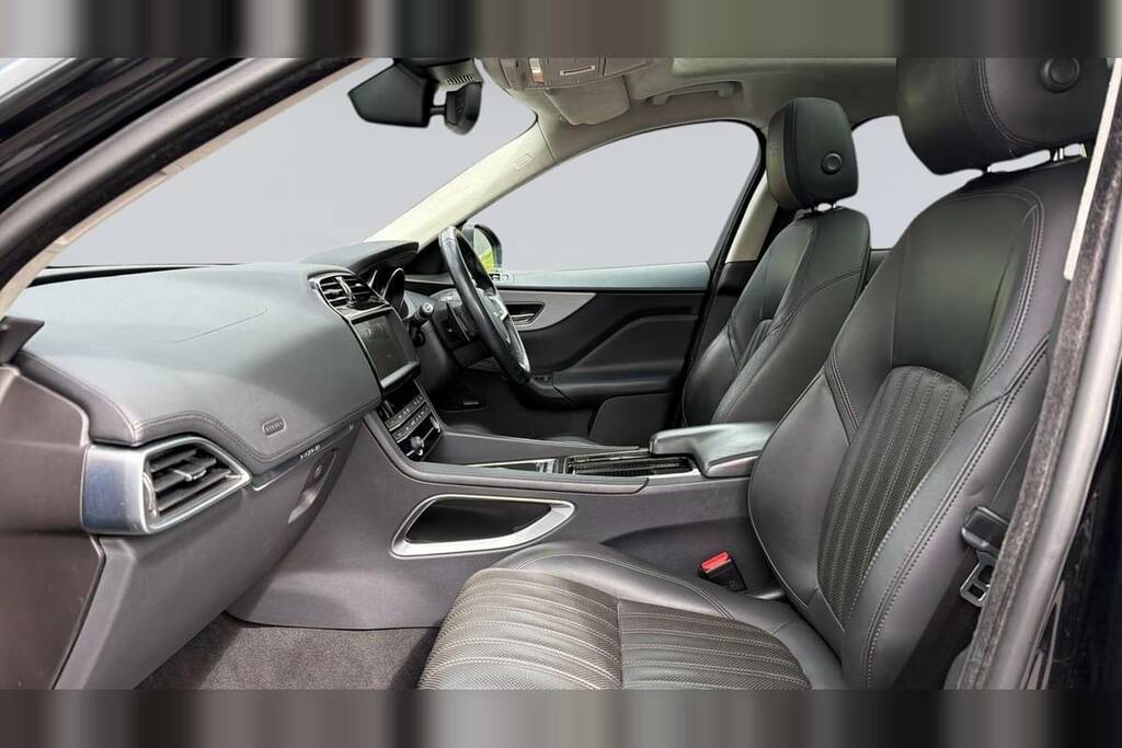 Jaguar F-Pace 2.0 Portfolio Awd Black #3