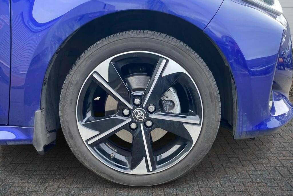 Toyota Yaris 1.5 Hybrid 130 Excel Cvt  #6