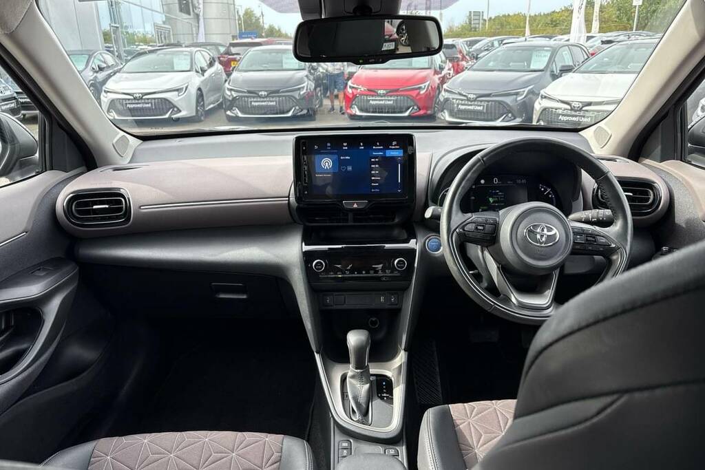 Toyota Yaris Cross 1.5 Hybrid Excel Cvt FR73CJJ Black #5