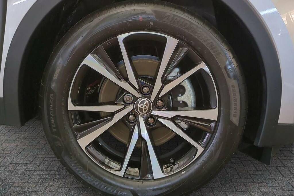 Toyota C-Hr 2.0 Phev Design Cvt Silver #6