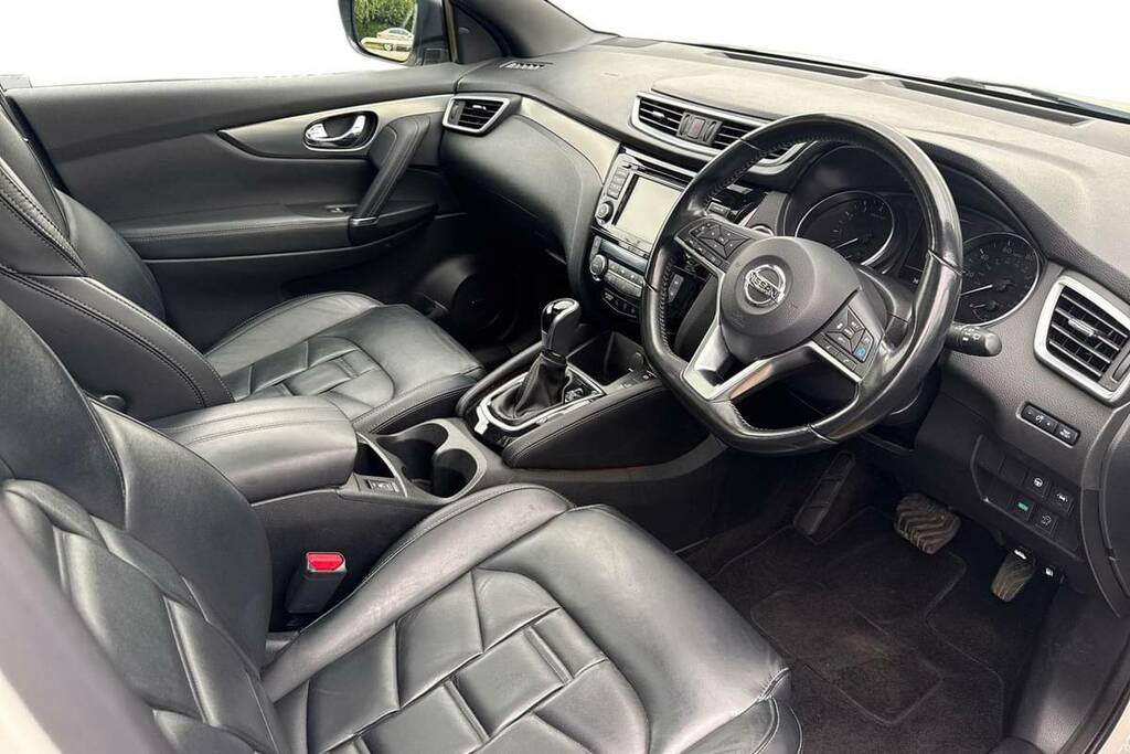 Nissan Qashqai 1.3 Dig-t 160 Tekna Dct DL69NUU White #4