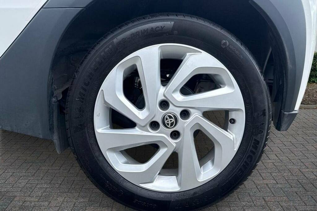 Toyota Aygo X 1.0 Vvt-i Pure VK75LGY White #6