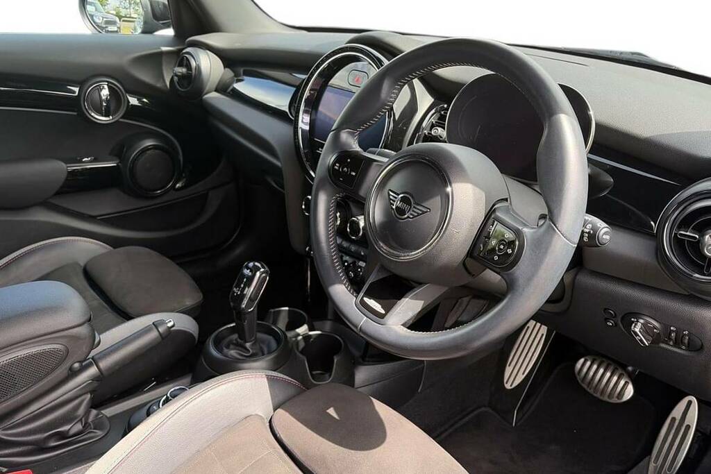 Mini Hatch 1.5 Cooper Sport YC71NWG Blue #6