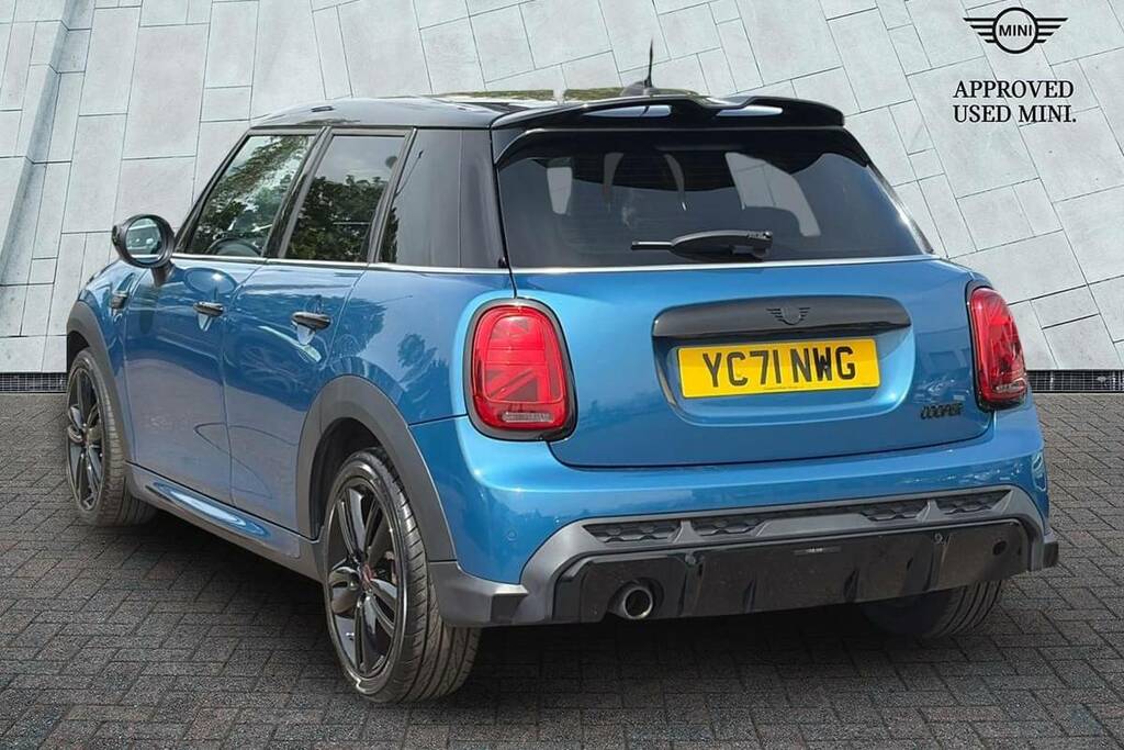 Mini Hatch 1.5 Cooper Sport YC71NWG Blue #2