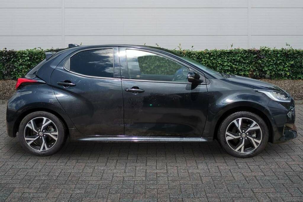 Toyota Yaris 1.5 Hybrid Design Cvt BN24XAJ Black #5