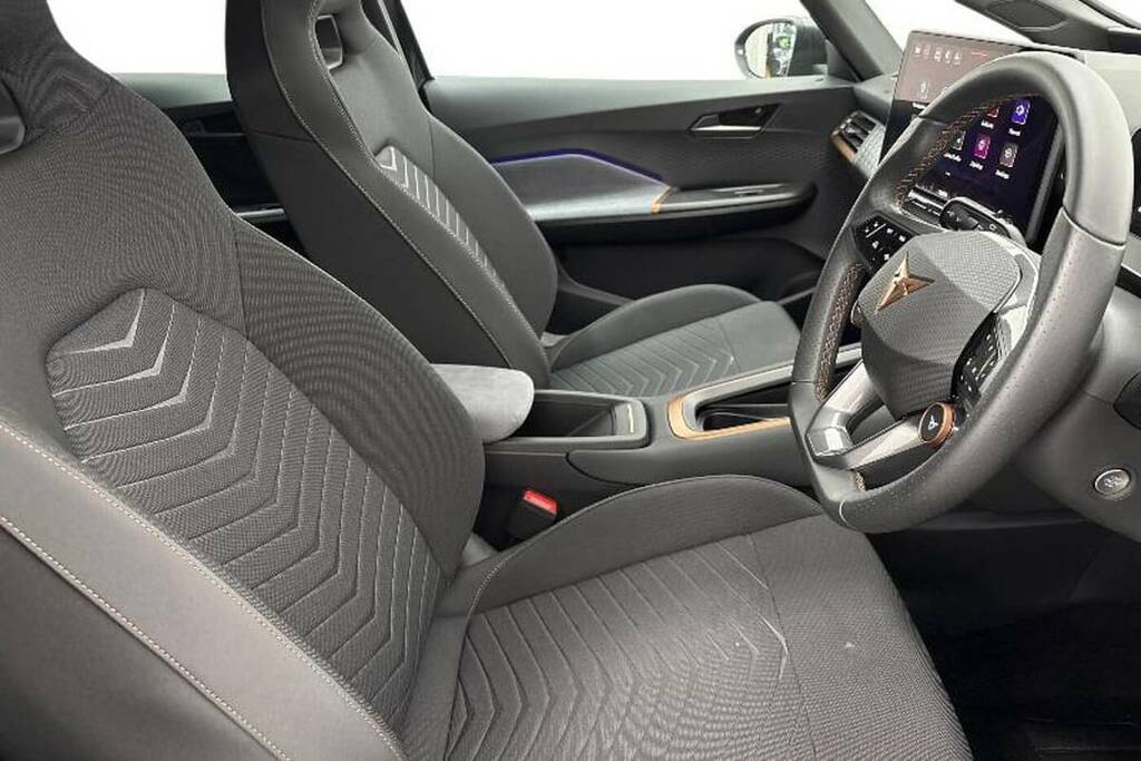 Cupra Born 170Kw E-boost V2 59Kwh Black #6