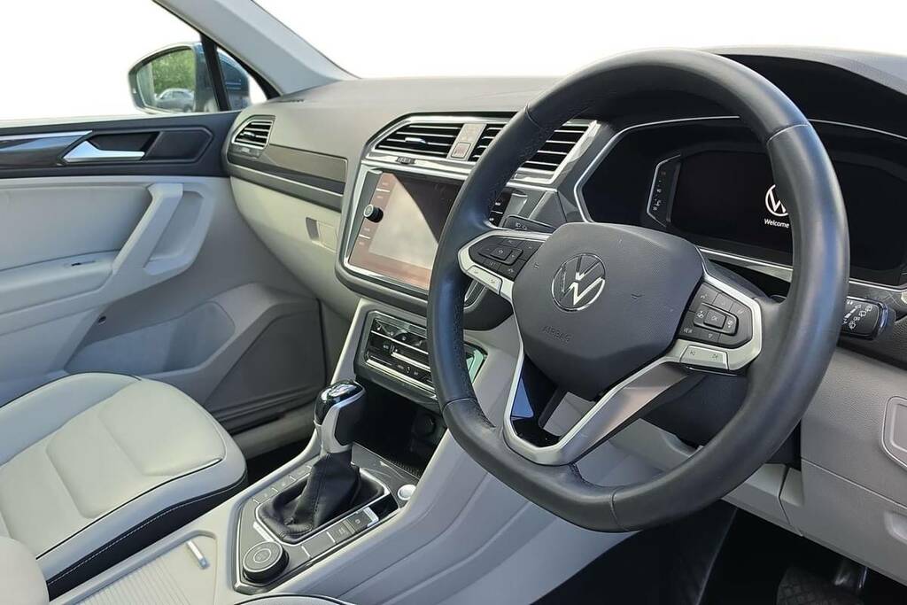 Volkswagen Tiguan 2.0 Tdi 4Motion Elegance Dsg Blue #4