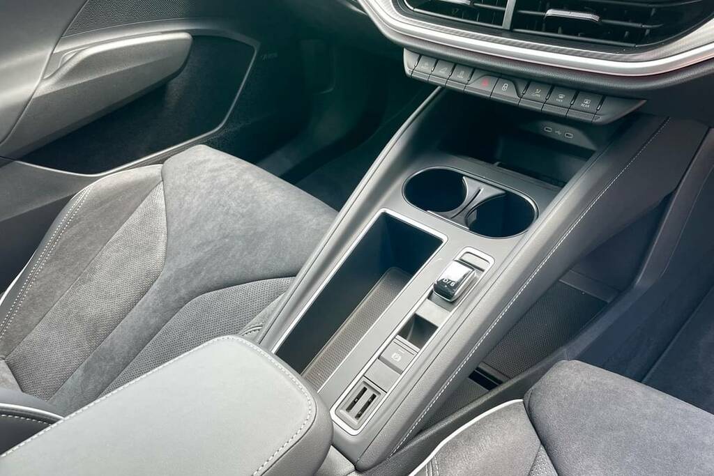 Skoda ENYAQ 210Kw 85 Sportline 82Kwh Red #5