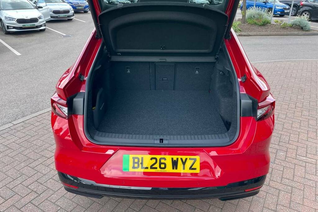 Skoda ENYAQ 210Kw 85 Sportline 82Kwh Red #2