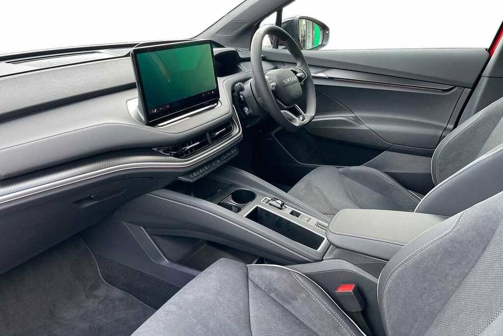 Skoda ENYAQ 210Kw 85 Sportline 82Kwh Red #2