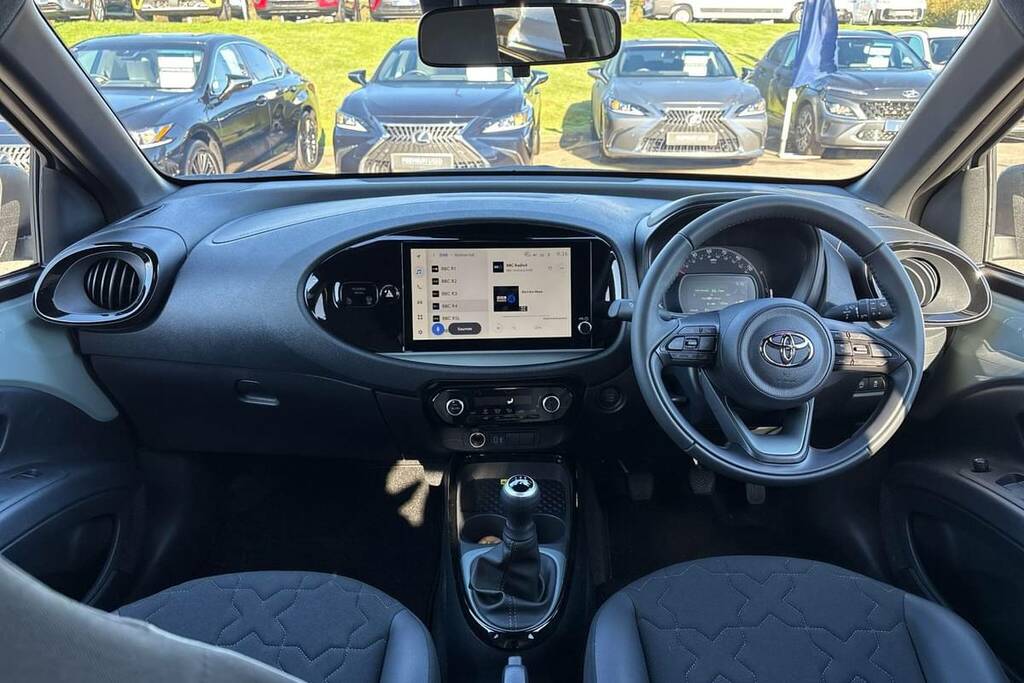 Toyota Aygo X 1.0 Vvt-i Exclusive Green #6
