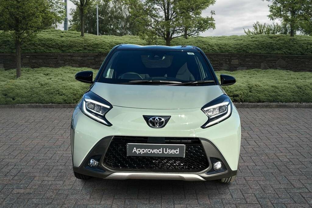 Toyota Aygo X 1.0 Vvt-i Exclusive Green #4