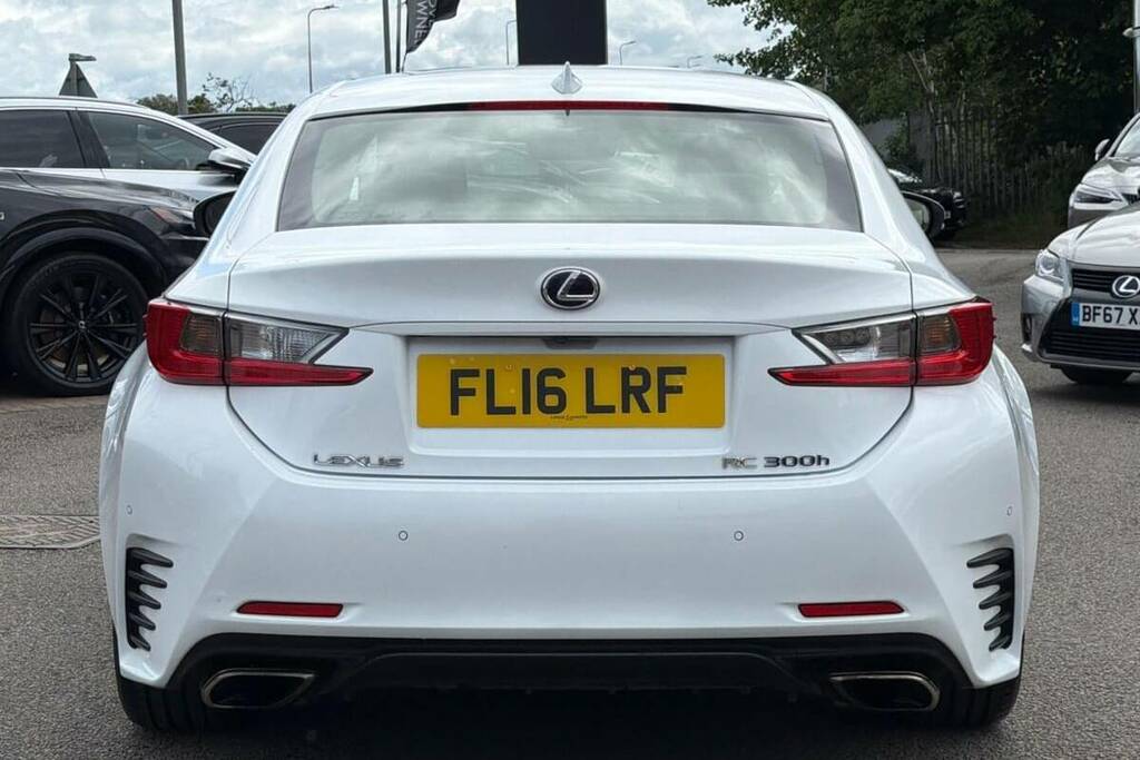 Lexus RC 300H 2.5 Luxury Silver #26