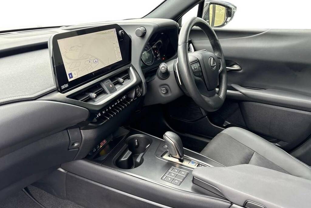 Lexus UX 300E 150Kw 72.8 Kwh E-cvt Takumi Pack Silver #5