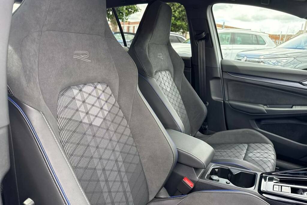Volkswagen Golf 1.5 Etsi 150 R-line Dsg White #6