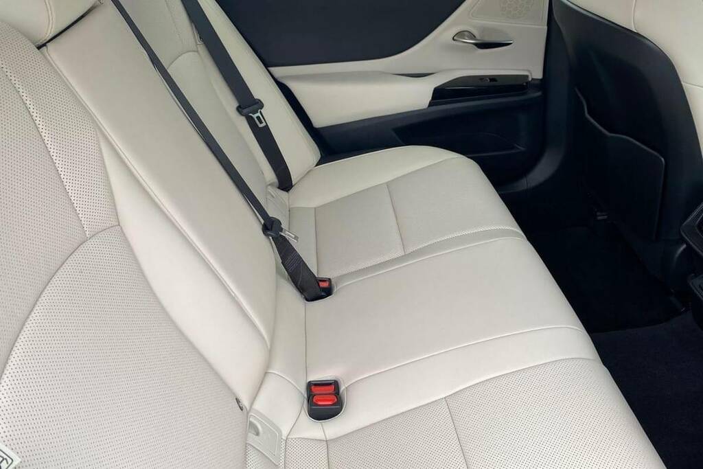Lexus ES 300H 2.5 Premium Cvt Silver #6