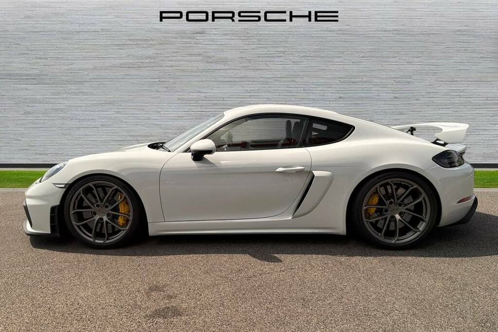 Porsche Cayman 4.0 Gt4 Yellow #7