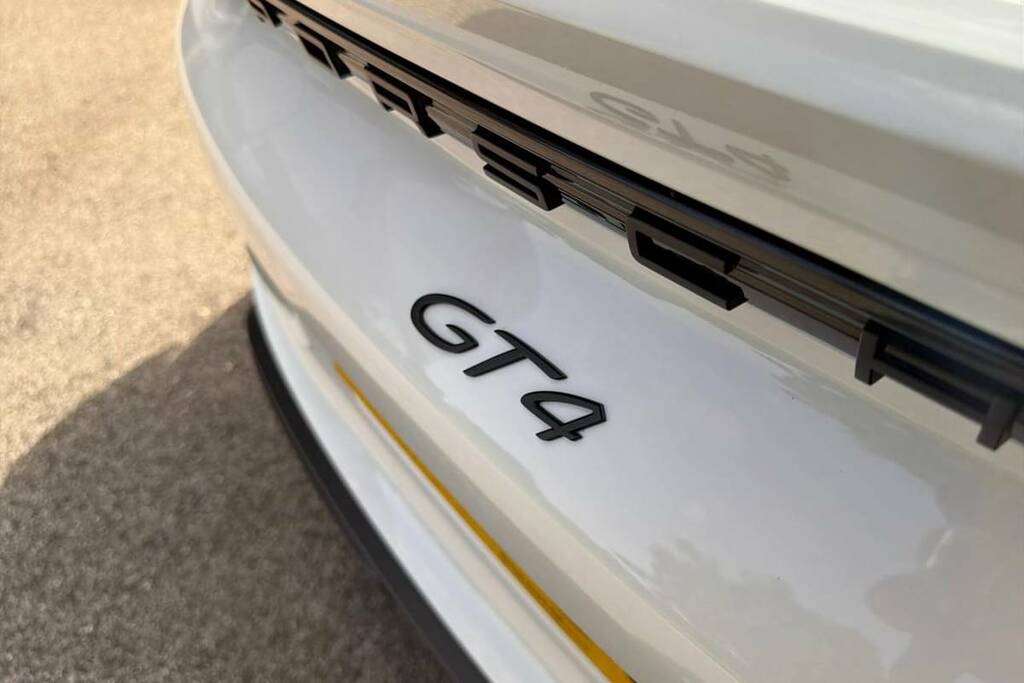 Porsche Cayman 4.0 Gt4 Yellow #43