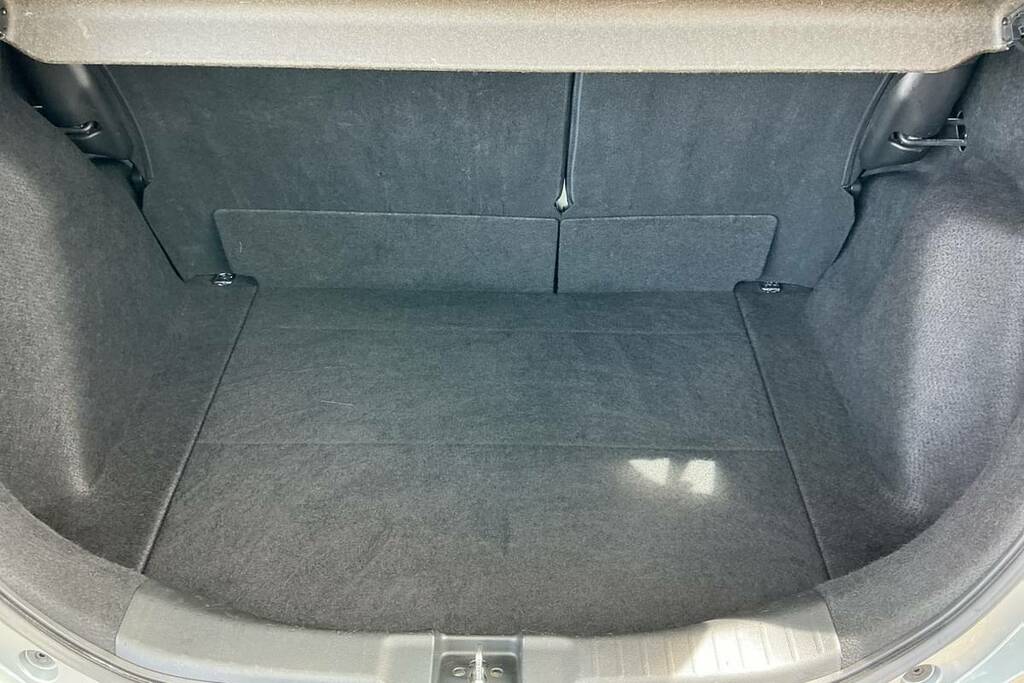 Honda Jazz 1.3 Se Silver #2