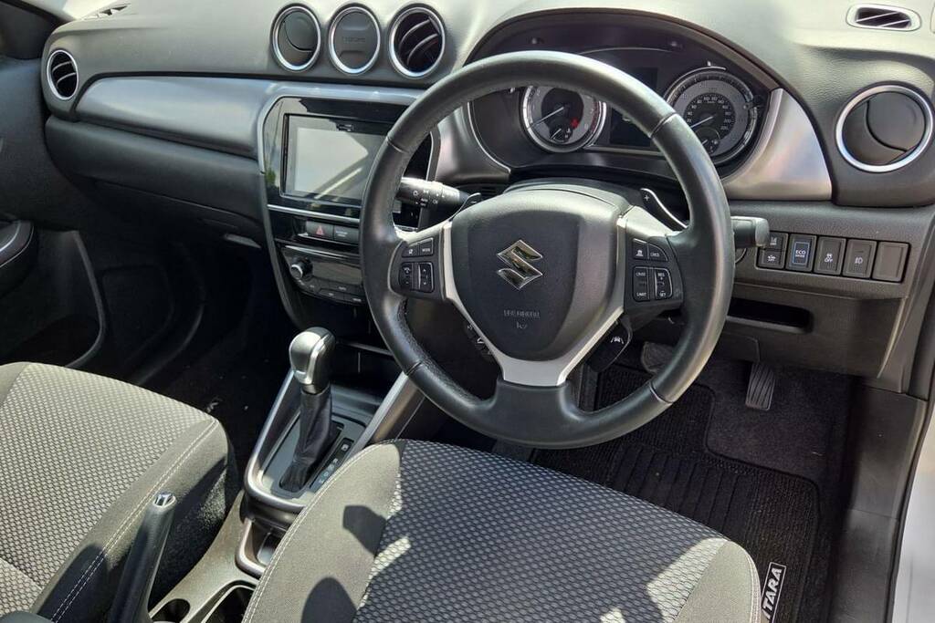 Suzuki Vitara 1.5 Hybrid Sz-t Ags VU72TYK Silver #4