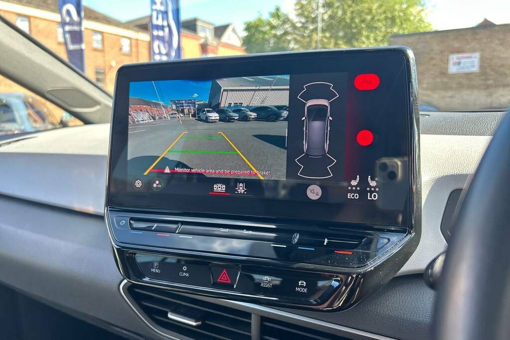Volkswagen ID.3 150Kw Family Pro Performance 58Kwh White #6