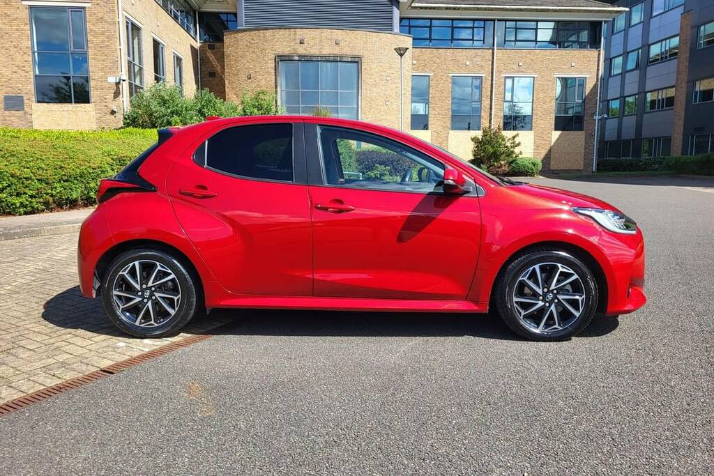 Toyota Yaris 1.5 Hybrid Design Cvt HF73YXA Red #5