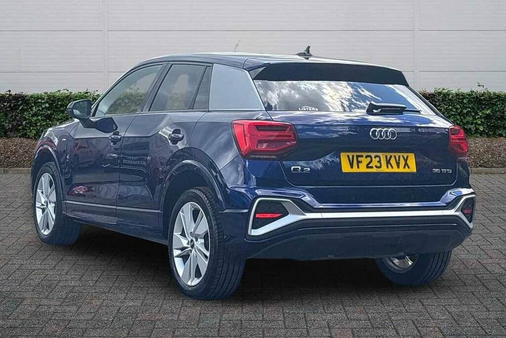 Audi Q2 35 Tfsi S Line S Tronic VF23KVX Blue #3