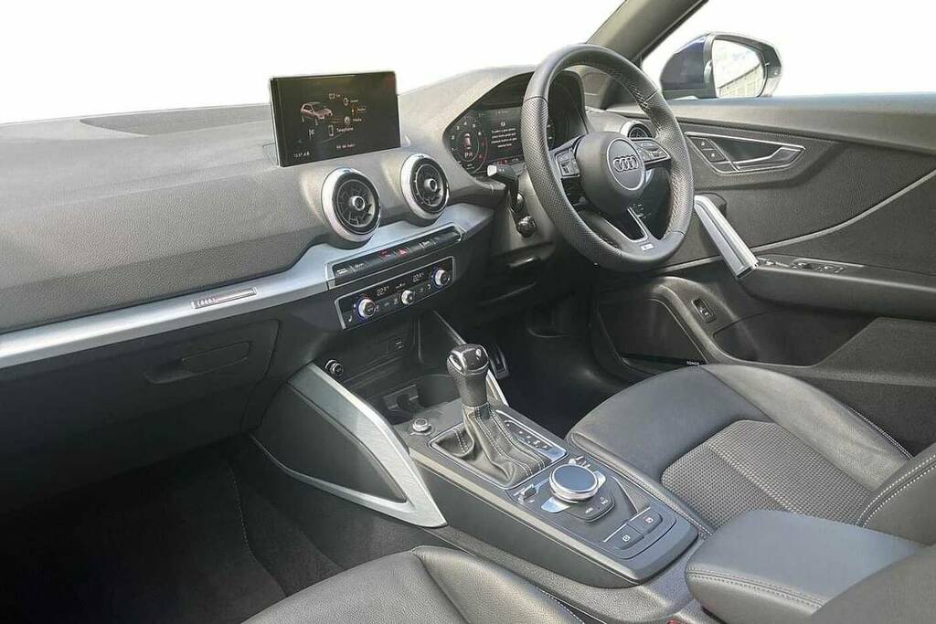 Audi Q2 35 Tfsi S Line S Tronic VF23KVX Blue #2