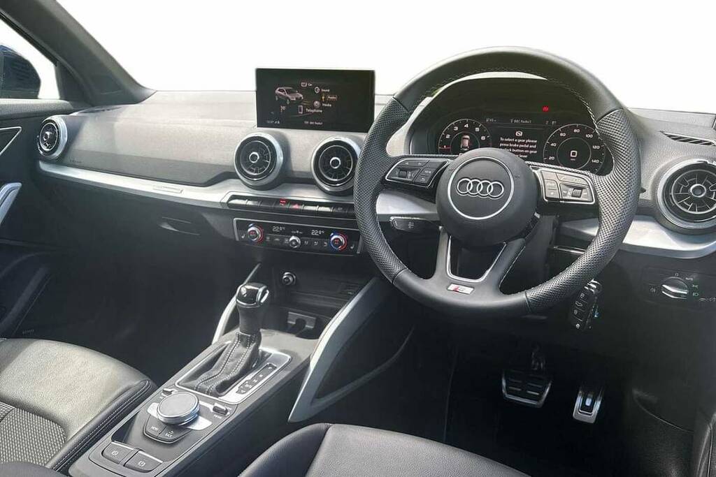 Audi Q2 35 Tfsi S Line S Tronic VF23KVX Blue #6