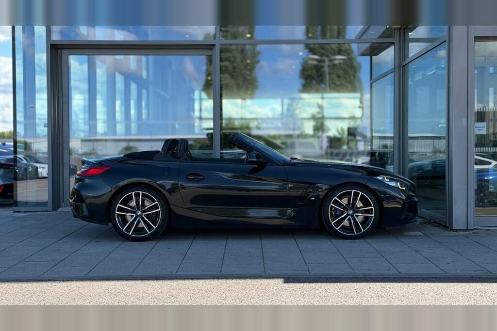 BMW Z4 Sdrive 20I M Sport ME19HXB Blue #2