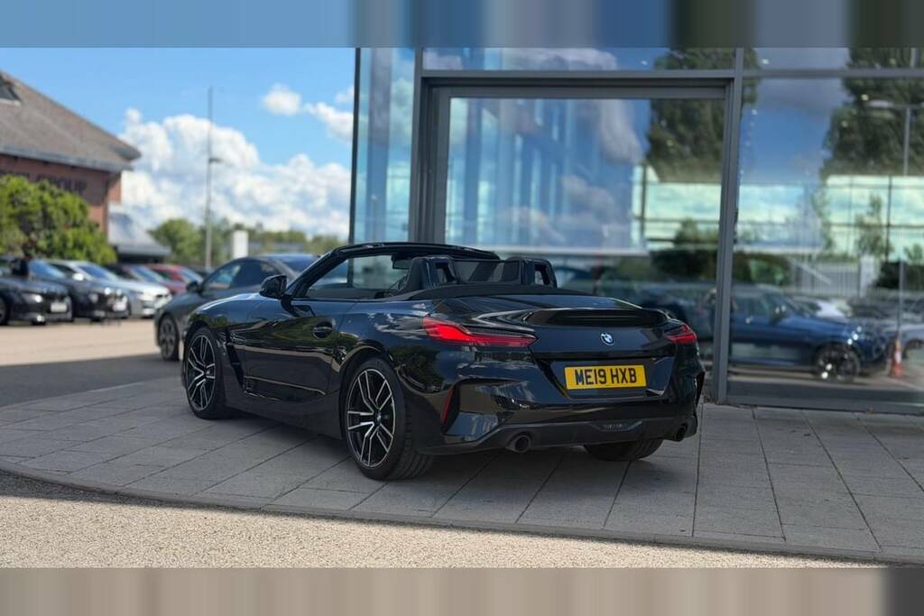 BMW Z4 Sdrive 20I M Sport ME19HXB Blue