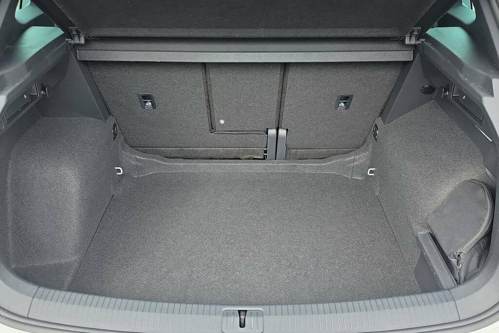 Volkswagen Tiguan 2.0 Tdi R-line Dsg White #2