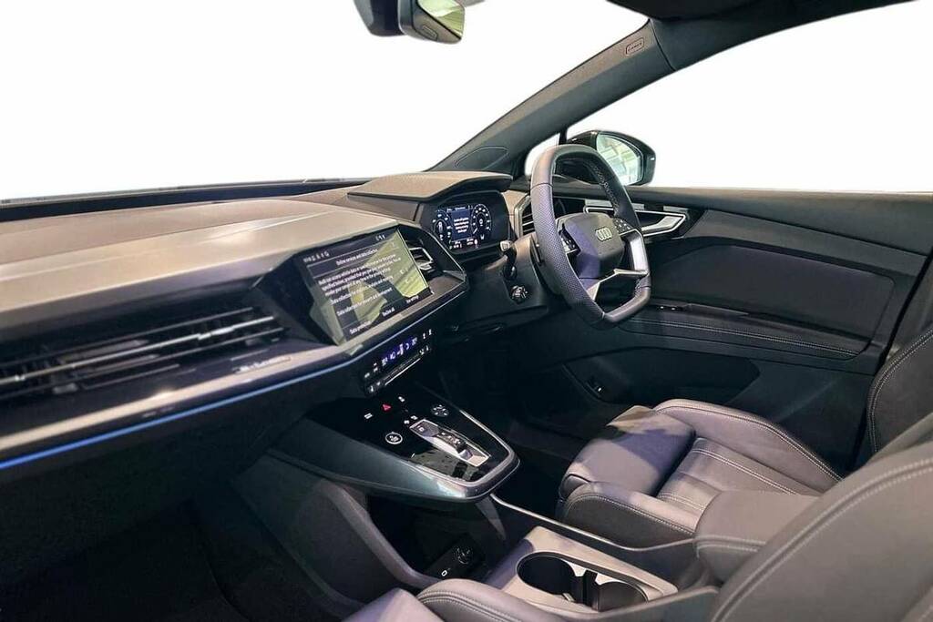 Audi Q4 E Tron 210Kw 45 82Kwh Black Edition Grey #2
