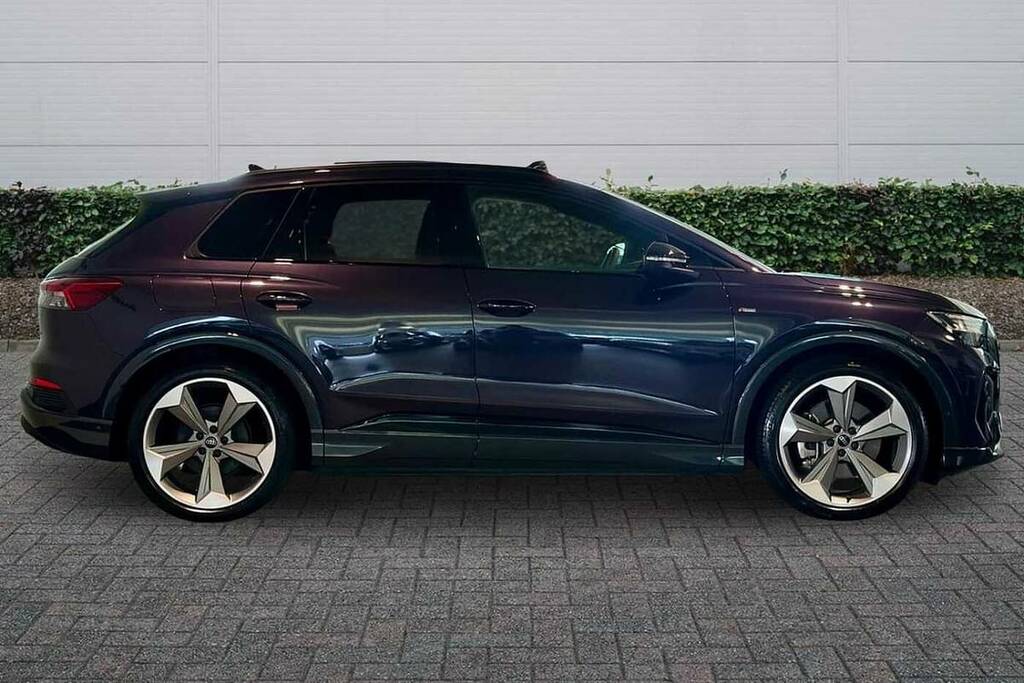 Audi Q4 E Tron 210Kw 45 Quattro 82Kwh Black Edition Purple #4