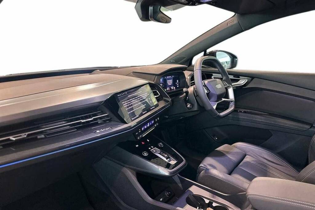 Audi Q4 E Tron 210Kw 45 Quattro 82Kwh Black Edition Purple #2