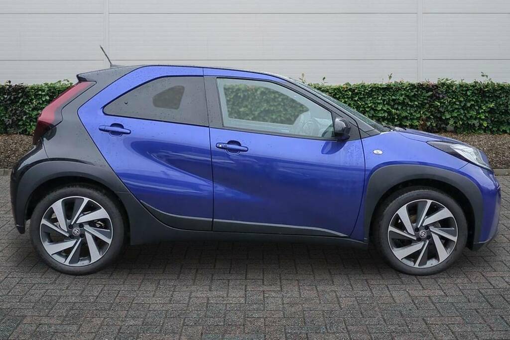 Toyota Aygo X 1.0 Vvt-i Exclusive Blue #5
