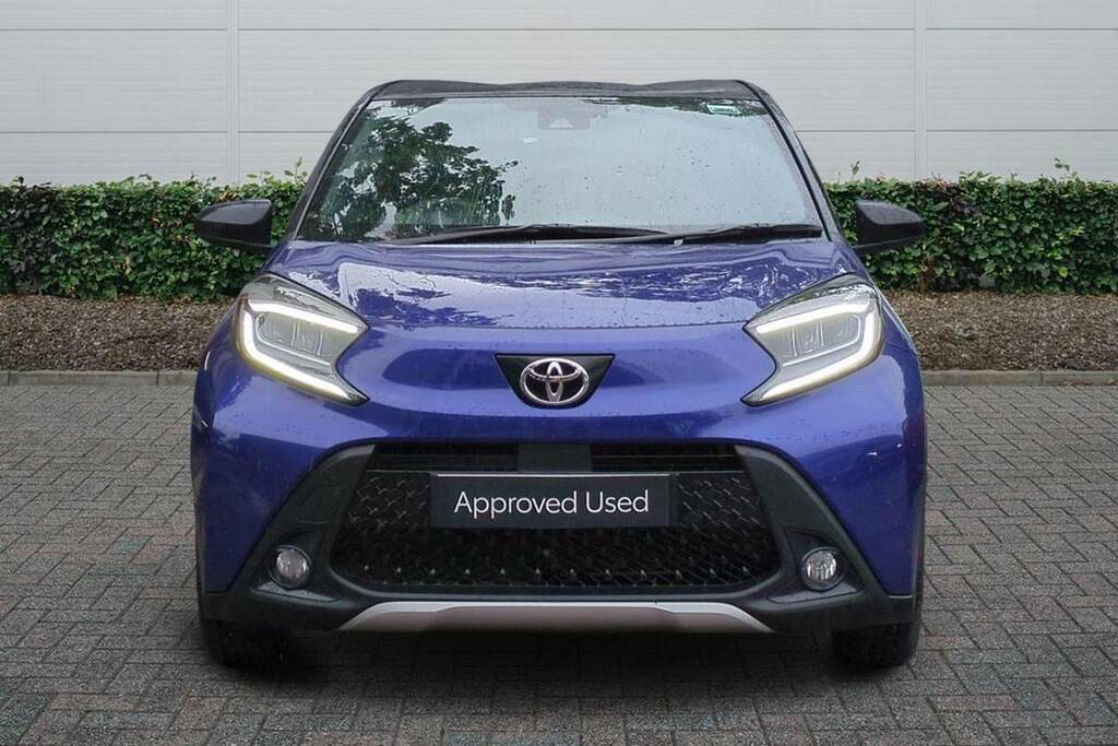 Toyota Aygo X 1.0 Vvt-i Exclusive Blue #3