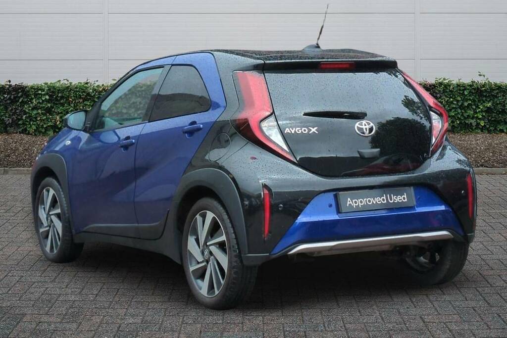 Toyota Aygo X 1.0 Vvt-i Exclusive Blue #2