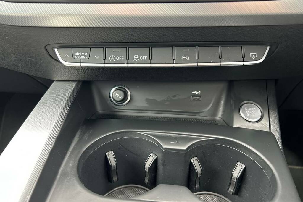 Audi A4 35 Tfsi Technik S Tronic Black #6