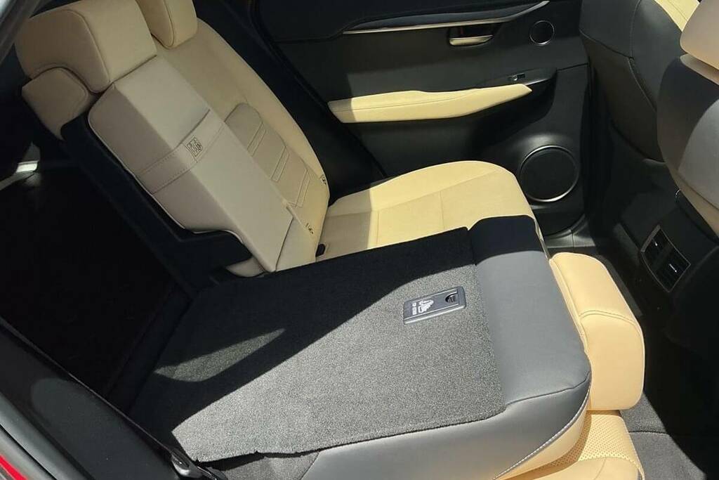 Lexus NX 300H 2.5 Cvt 8 Nav Silver #18