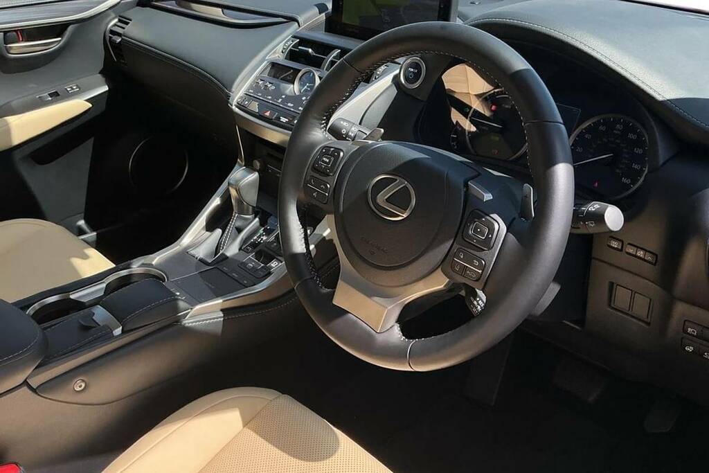 Lexus NX 300H 2.5 Cvt 8 Nav Silver #12
