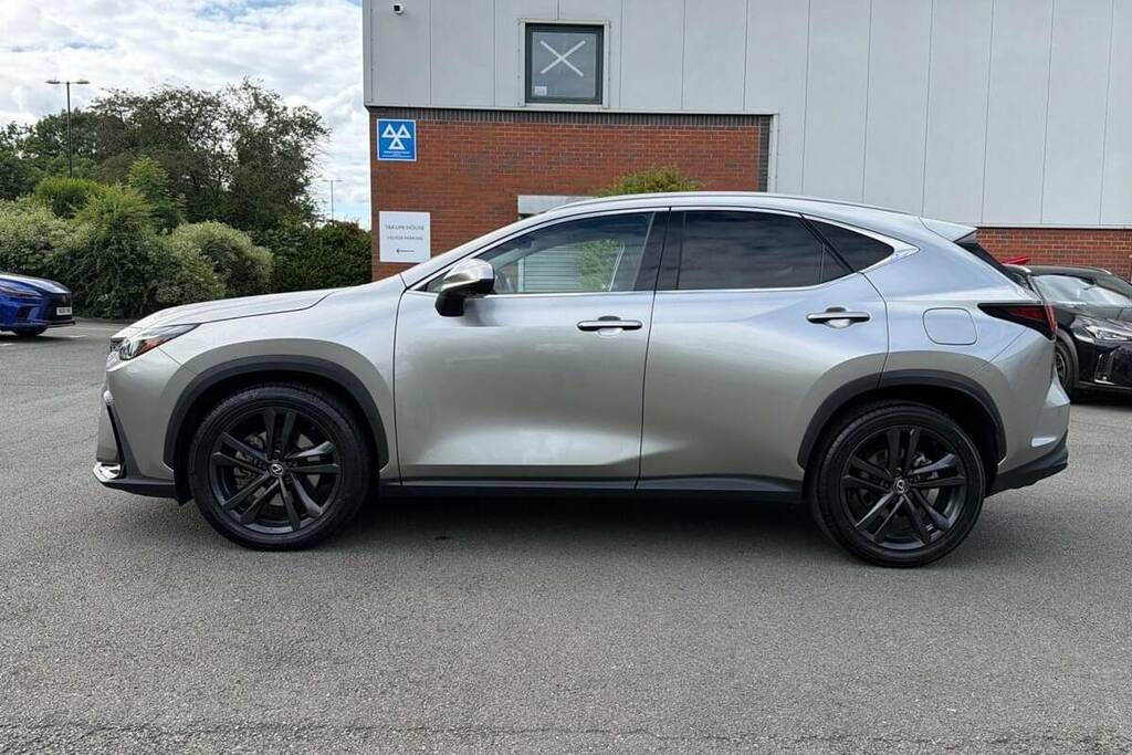 Lexus NX Nx 350H Awd Premium Plus Silver #24
