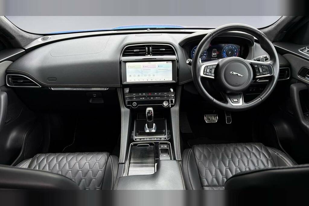 Jaguar F-Pace  Black #9