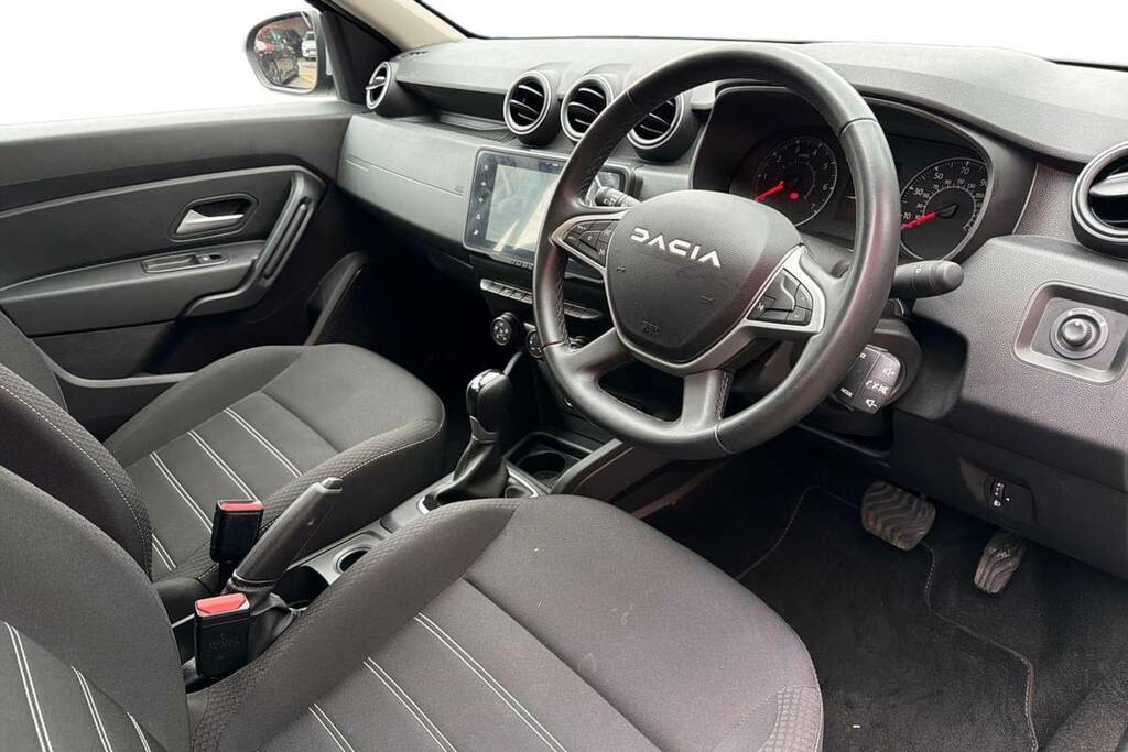 Dacia Duster 1.3 Tce 150 Expression Edc NV23BNJ #4
