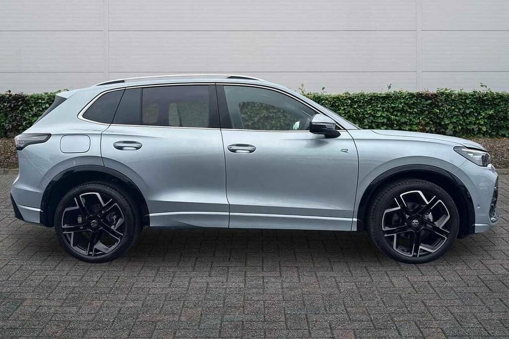 Volkswagen Tiguan 1.5 Etsi 150 R-line Dsg VO26MKE Silver #4