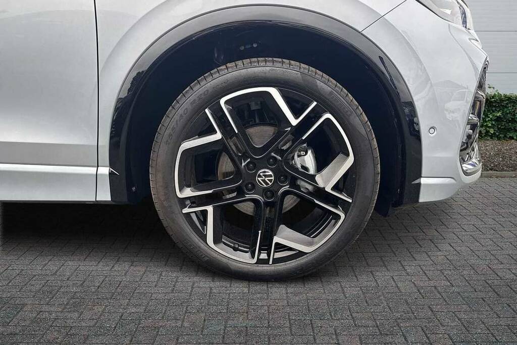 Volkswagen Tiguan 1.5 Etsi 150 R-line Dsg VO26MKE Silver #5