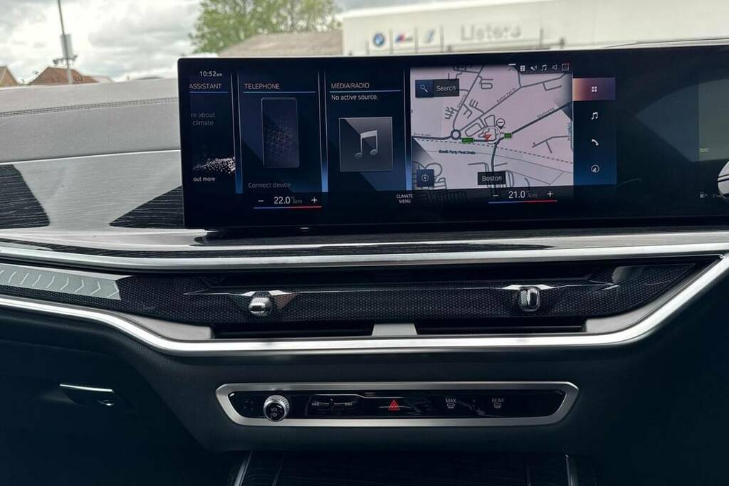 BMW X7 Suv Blue #8