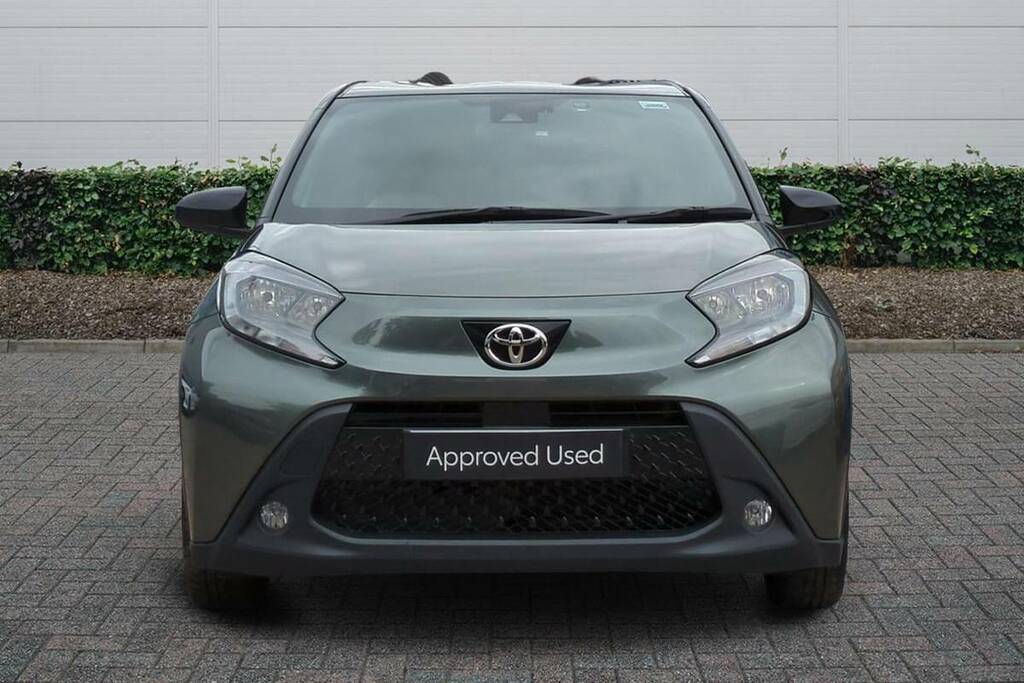 Toyota Aygo X 1.0 Vvt-i Edge Green #3